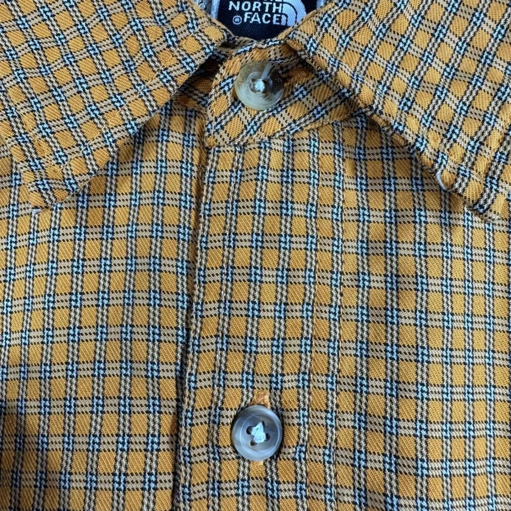 The North Face Button Down Mens L Large Yellow Plaid Hiking Long Sleeve Shirt